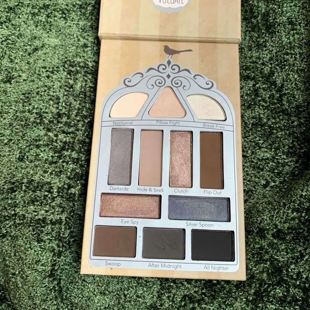 Pretty Vulgar Nightingale Palette